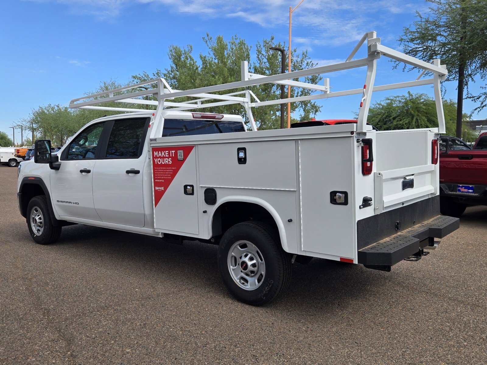 2025 Gmc Sierra 2500 HD Pro photo 2