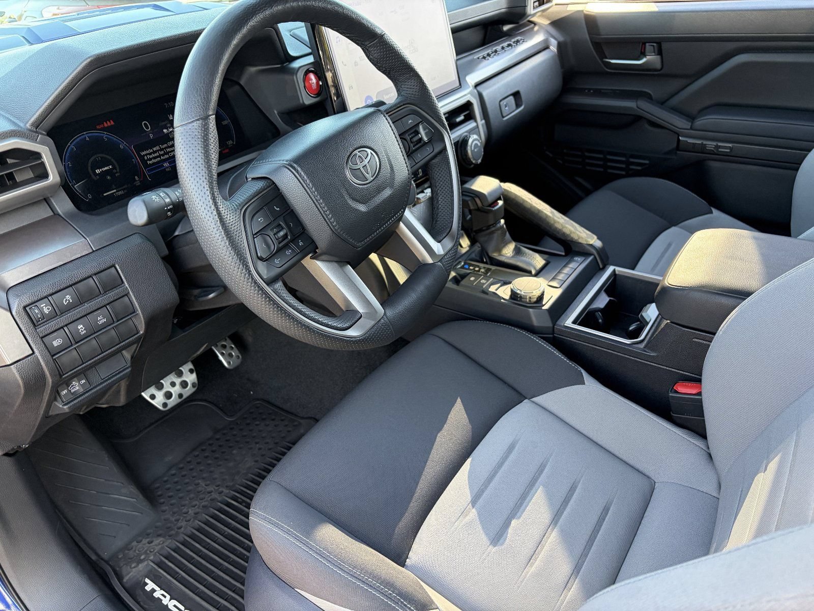 2024 Toyota Tacoma TRD Sport - Photo 20