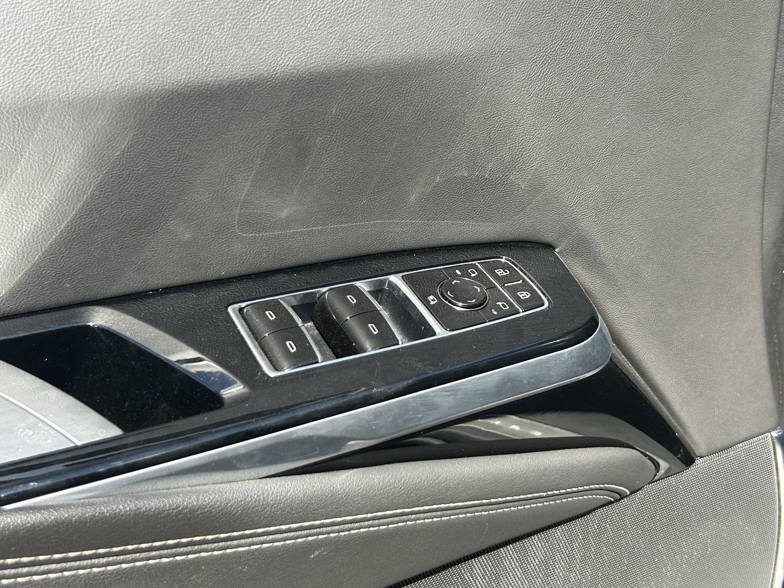 2025 Cadillac Escalade ESV Premium Luxury - Photo 28