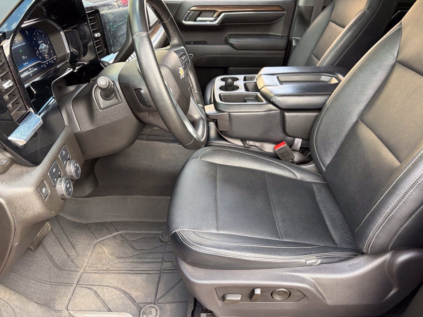2024 Chevrolet Silverado 1500 LT - Photo 20