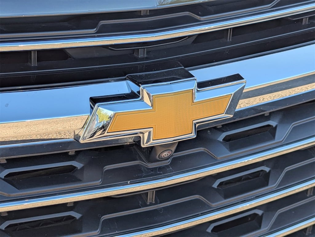 Used 2024 Chevrolet Traverse LT SUV