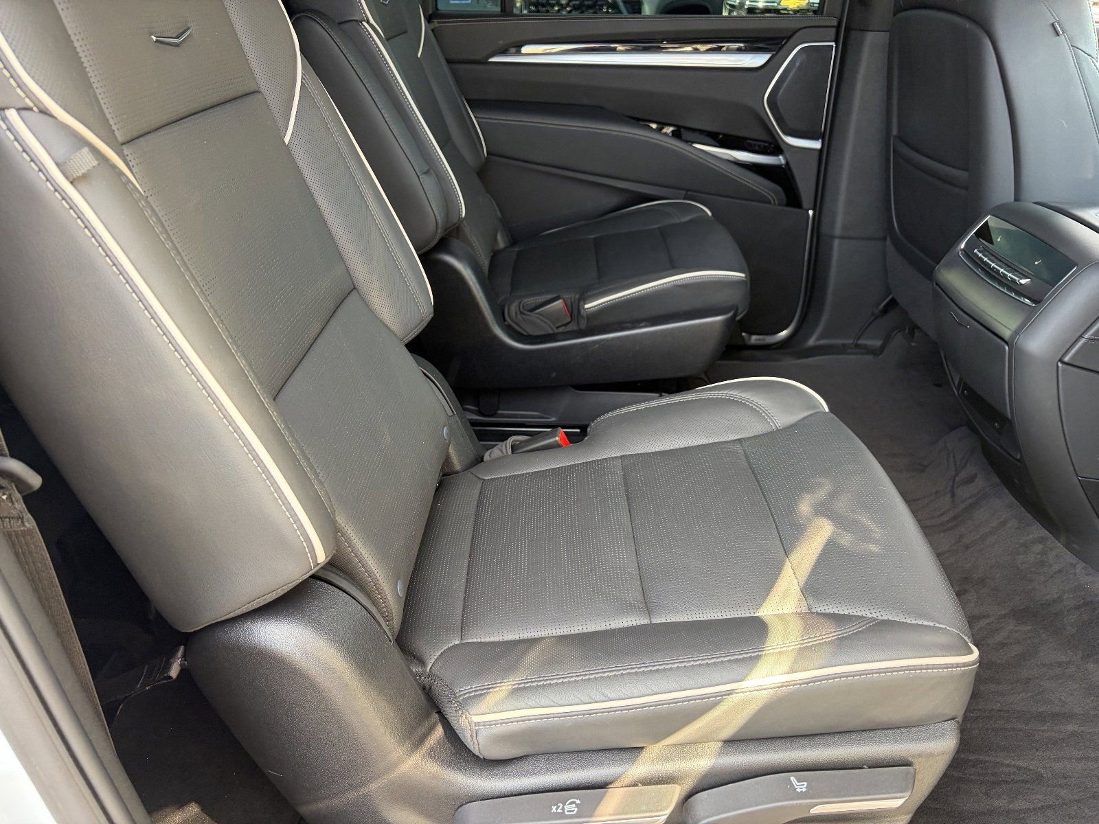 2026 Cadillac Escalade ESV Sport - Photo 14