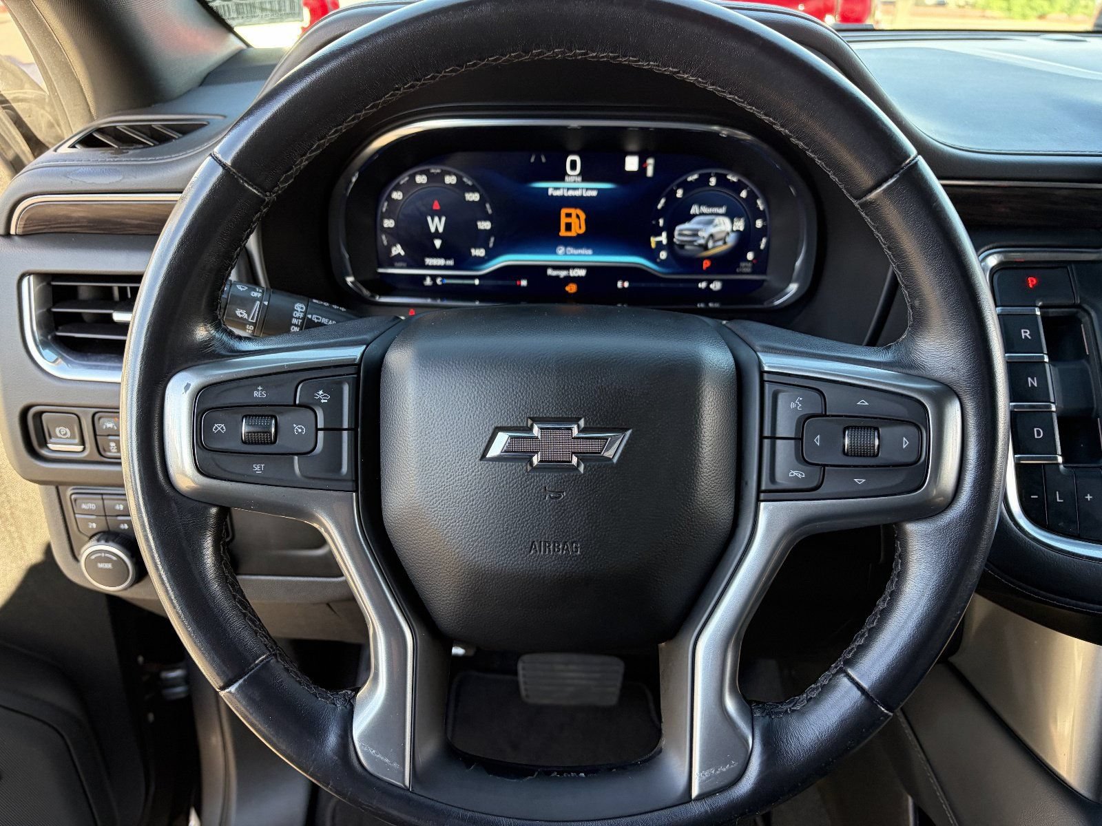 2022 Chevrolet Suburban Z71 - Photo 24