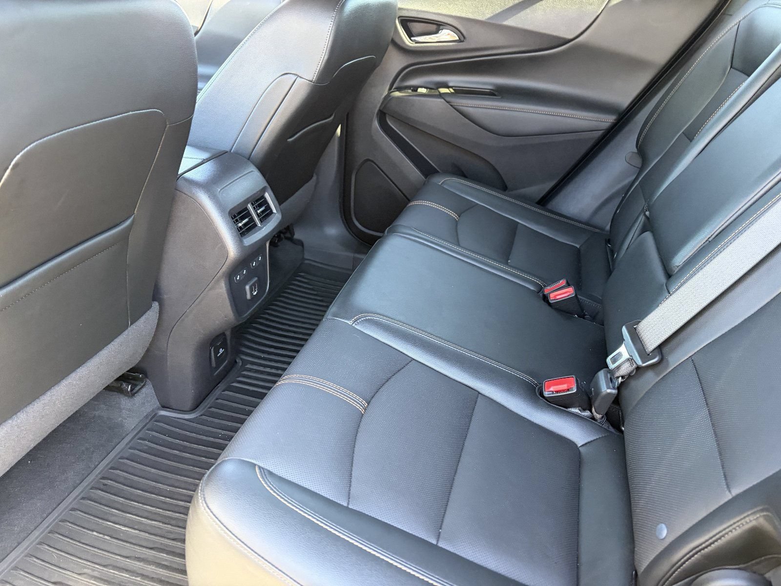 2024 Chevrolet Equinox Premier - Photo 18