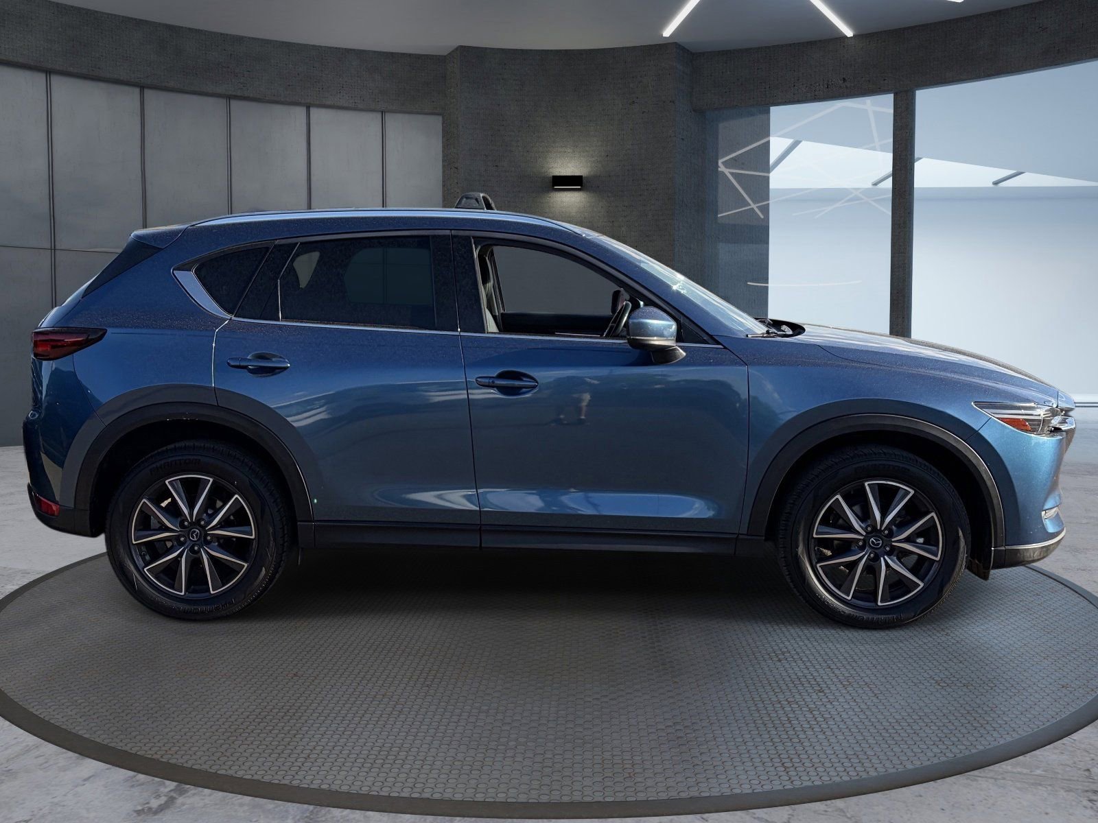 View vehicle photo 7