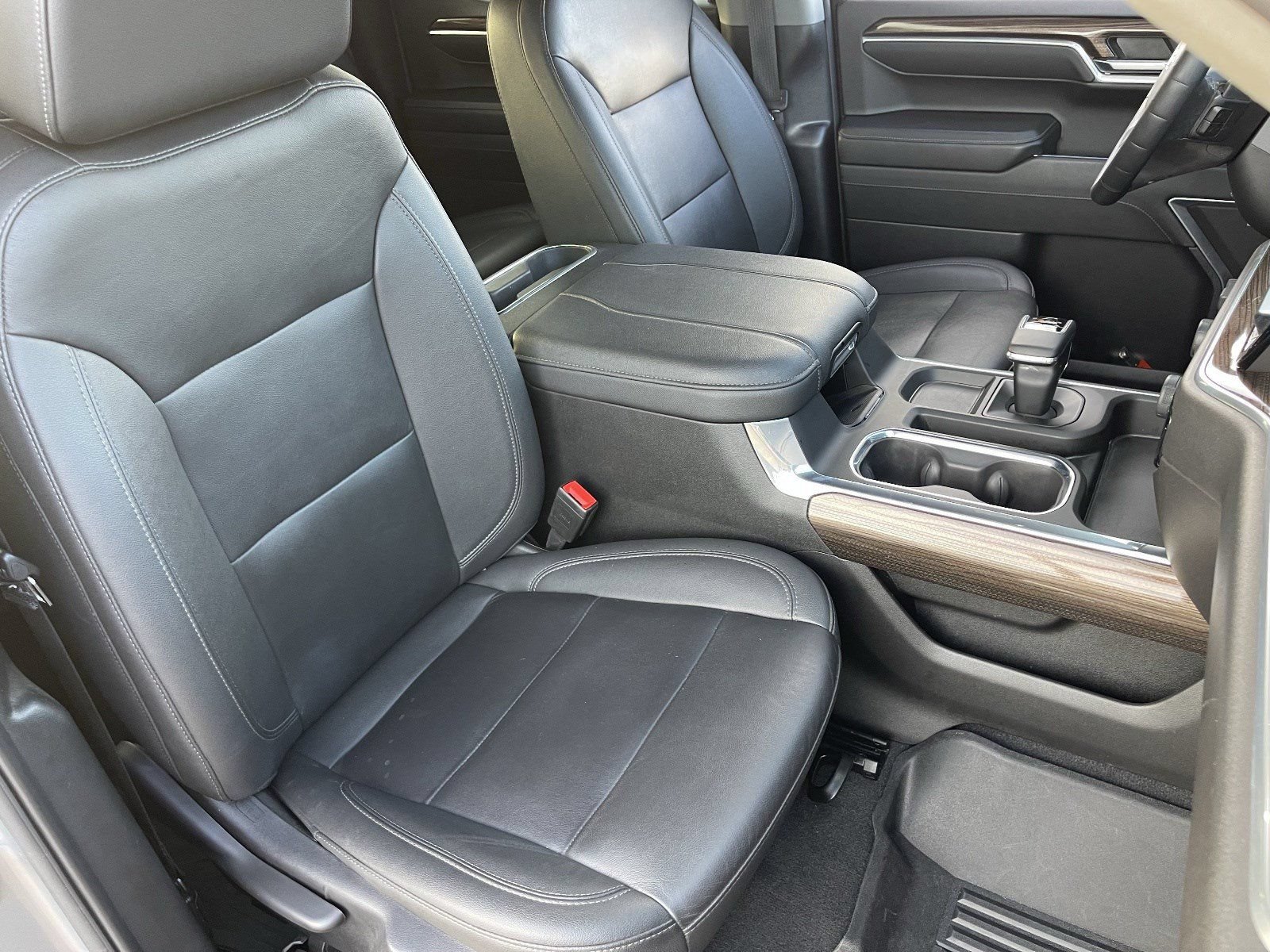 2024 Chevrolet Silverado 1500 RST - Photo 11