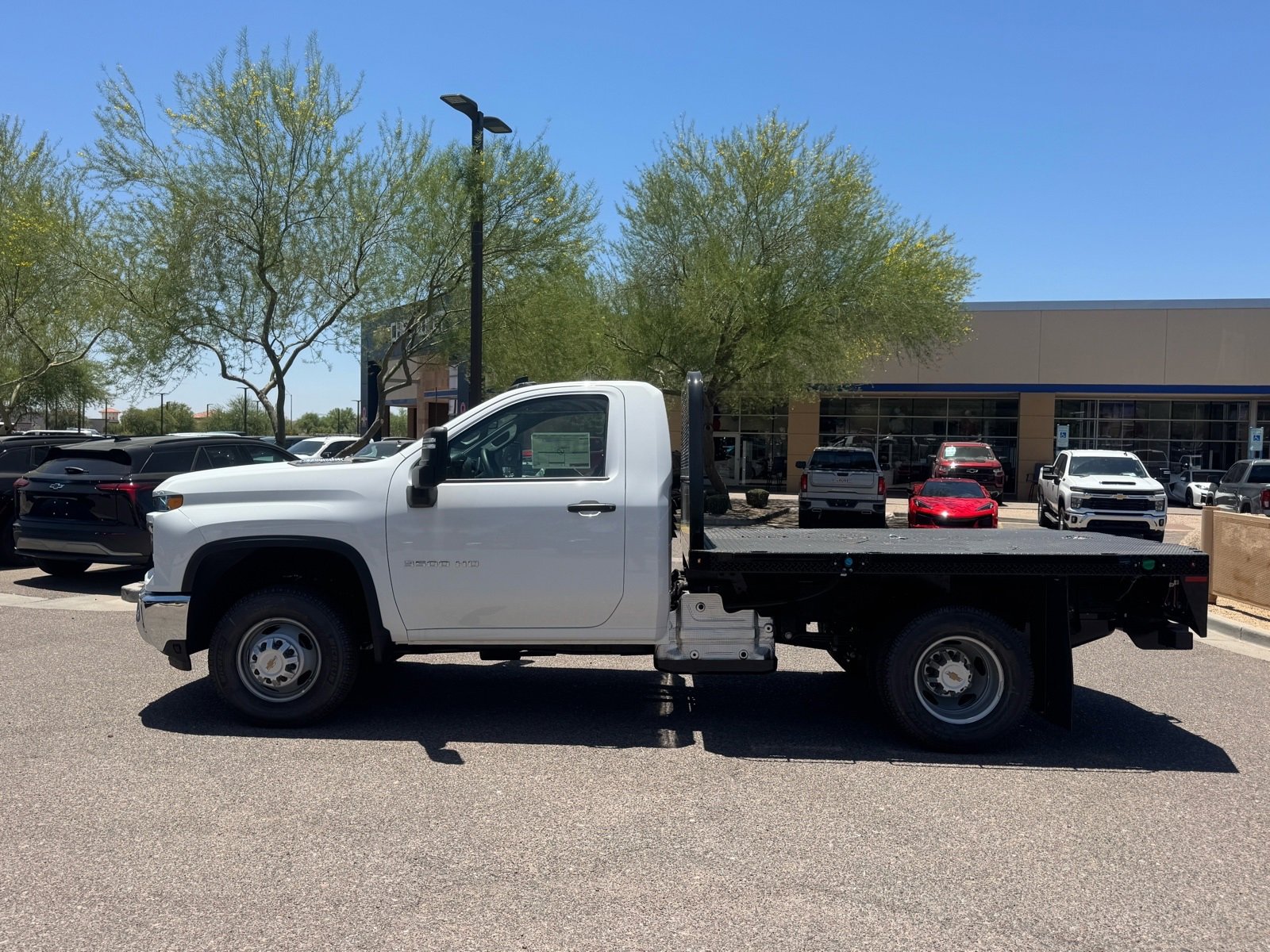 2025 Chevrolet Silverado 3500HD Work Truck photo 3