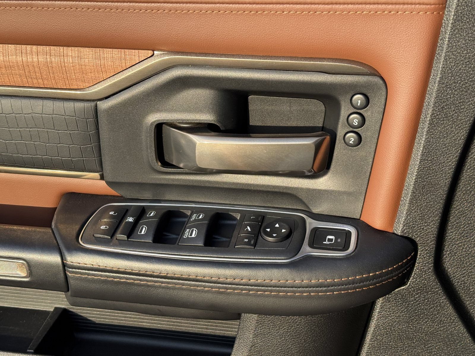 2022 RAM Ram 2500 Pickup Laramie Longhorn - Photo 23