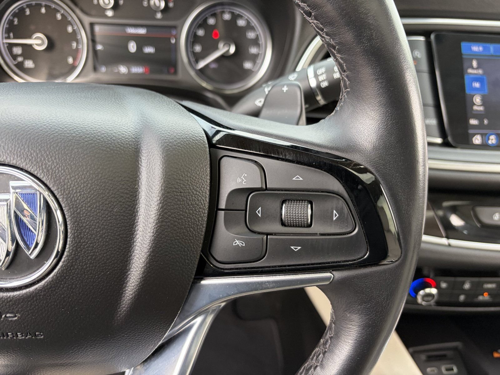 Used 2024 White Frost Tricoat Buick Essence image 26
