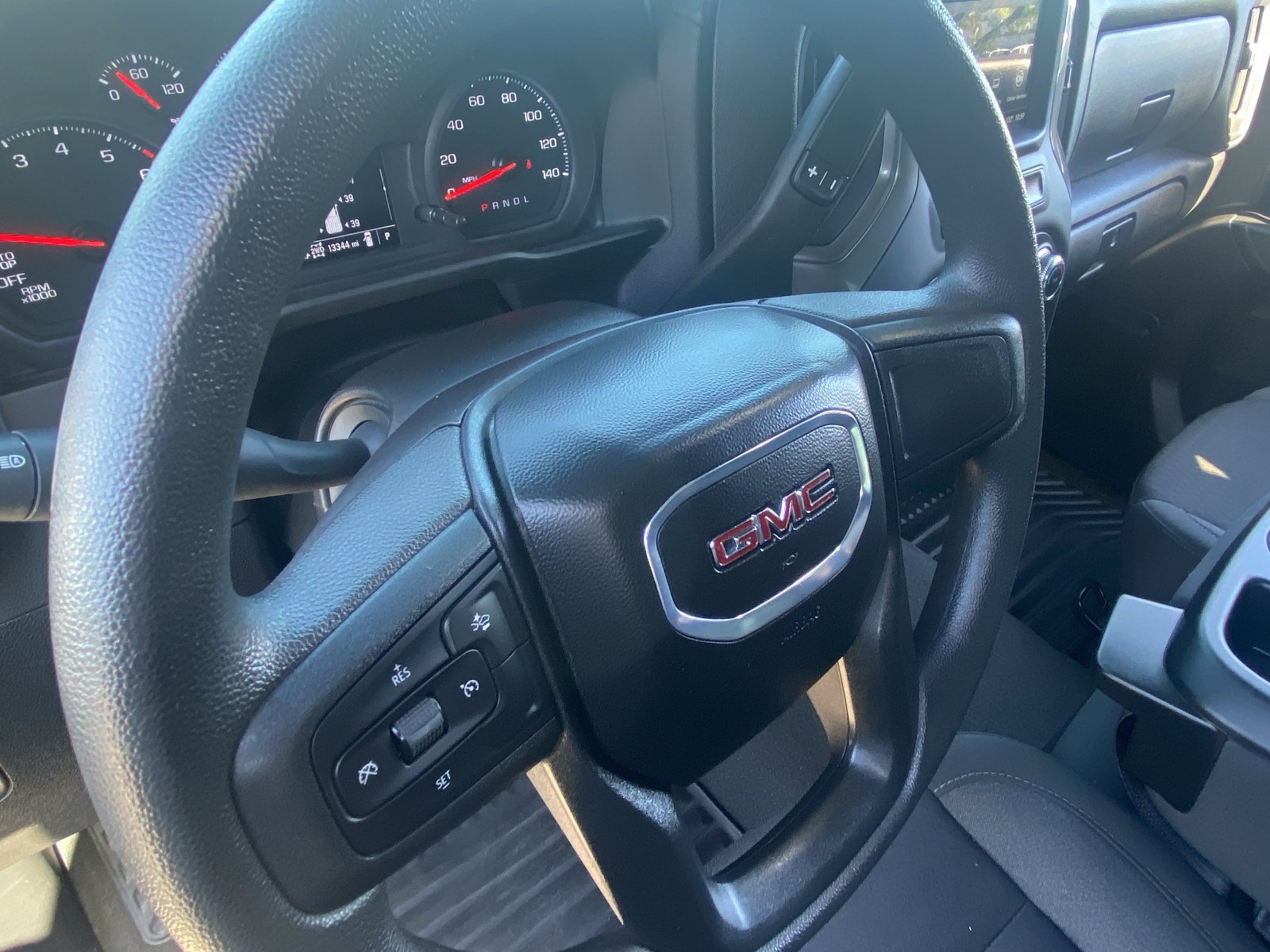 2025 GMC Sierra 1500 Pro - Photo 18