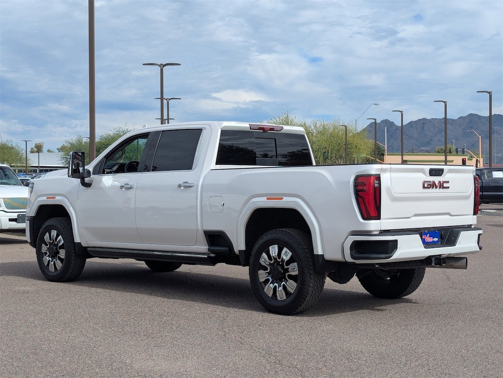 Used 2024 GMC Sierra 2500 HD Denali Truck Crew Cab