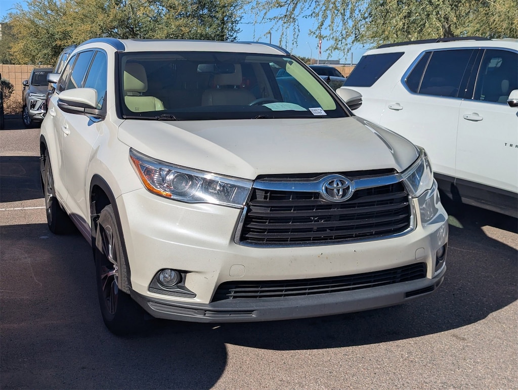 Used 2016 Toyota Highlander XLE SUV