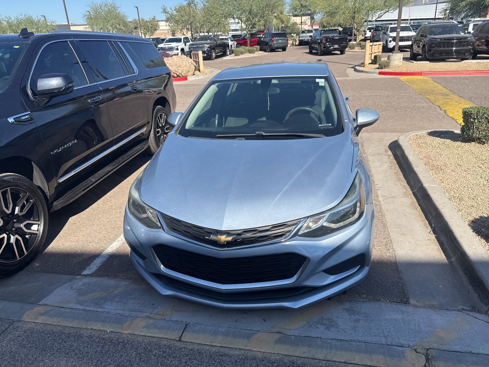 2018 Chevrolet Cruze LT photo 2