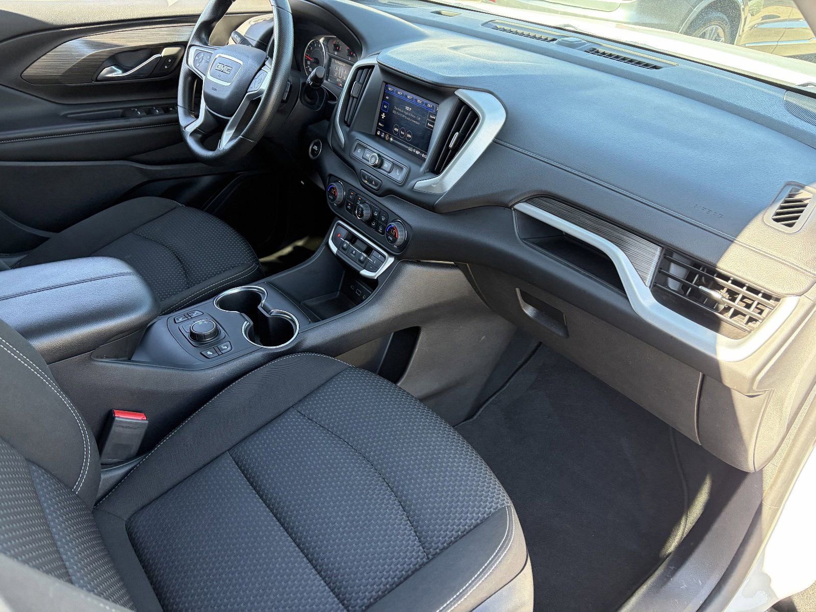 2024 GMC Terrain SLE - Photo 13