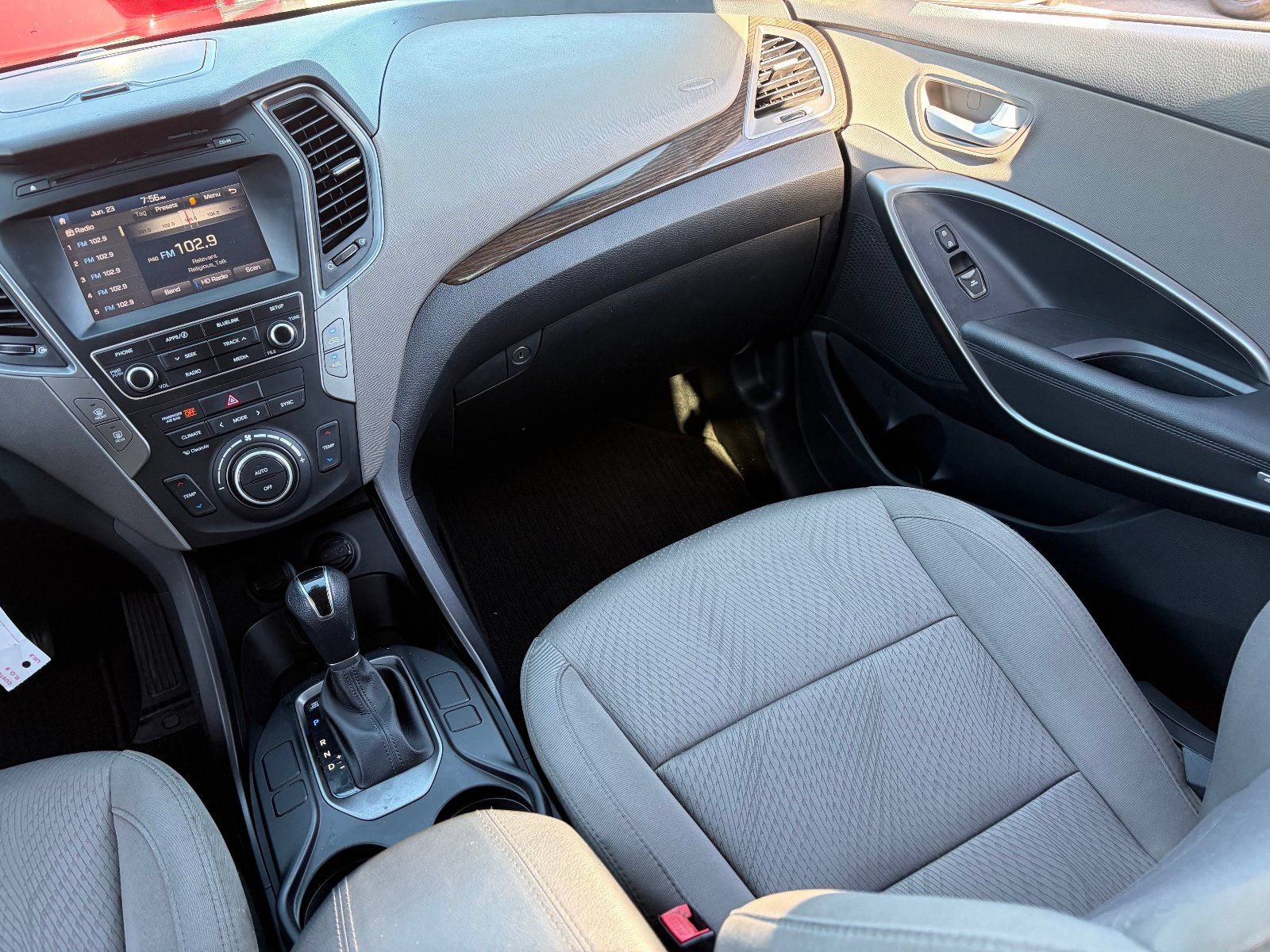 2017 Hyundai Santa Fe Sport - Photo 17