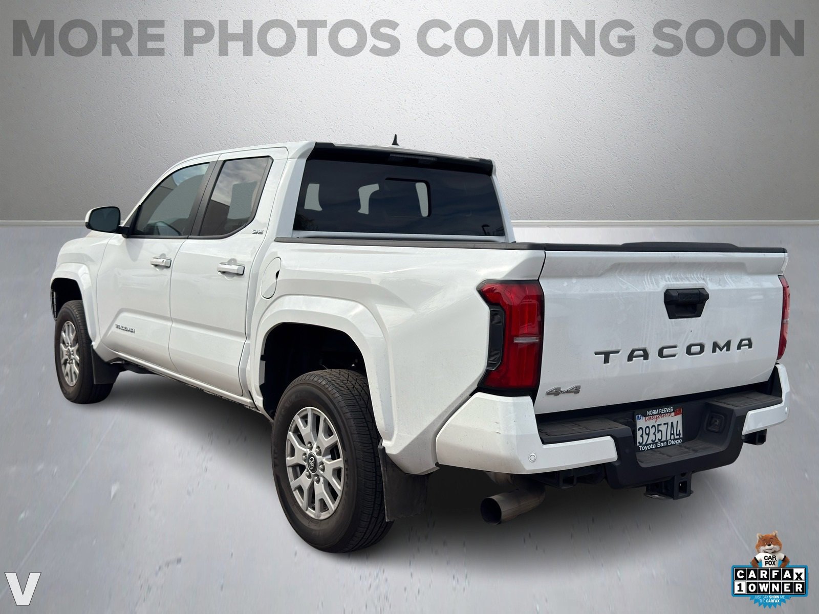 2024 Toyota Tacoma SR5 photo 3