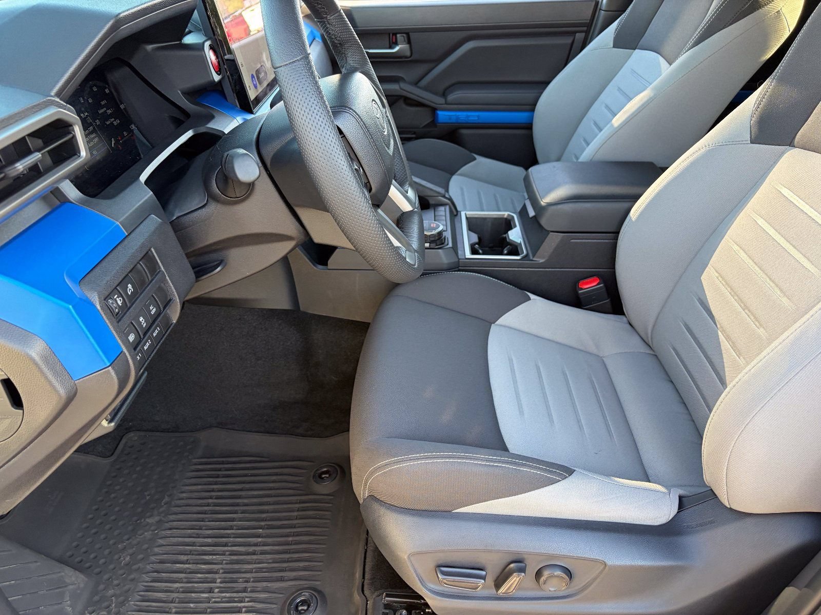 2026 Toyota Tacoma TRD Sport - Photo 20