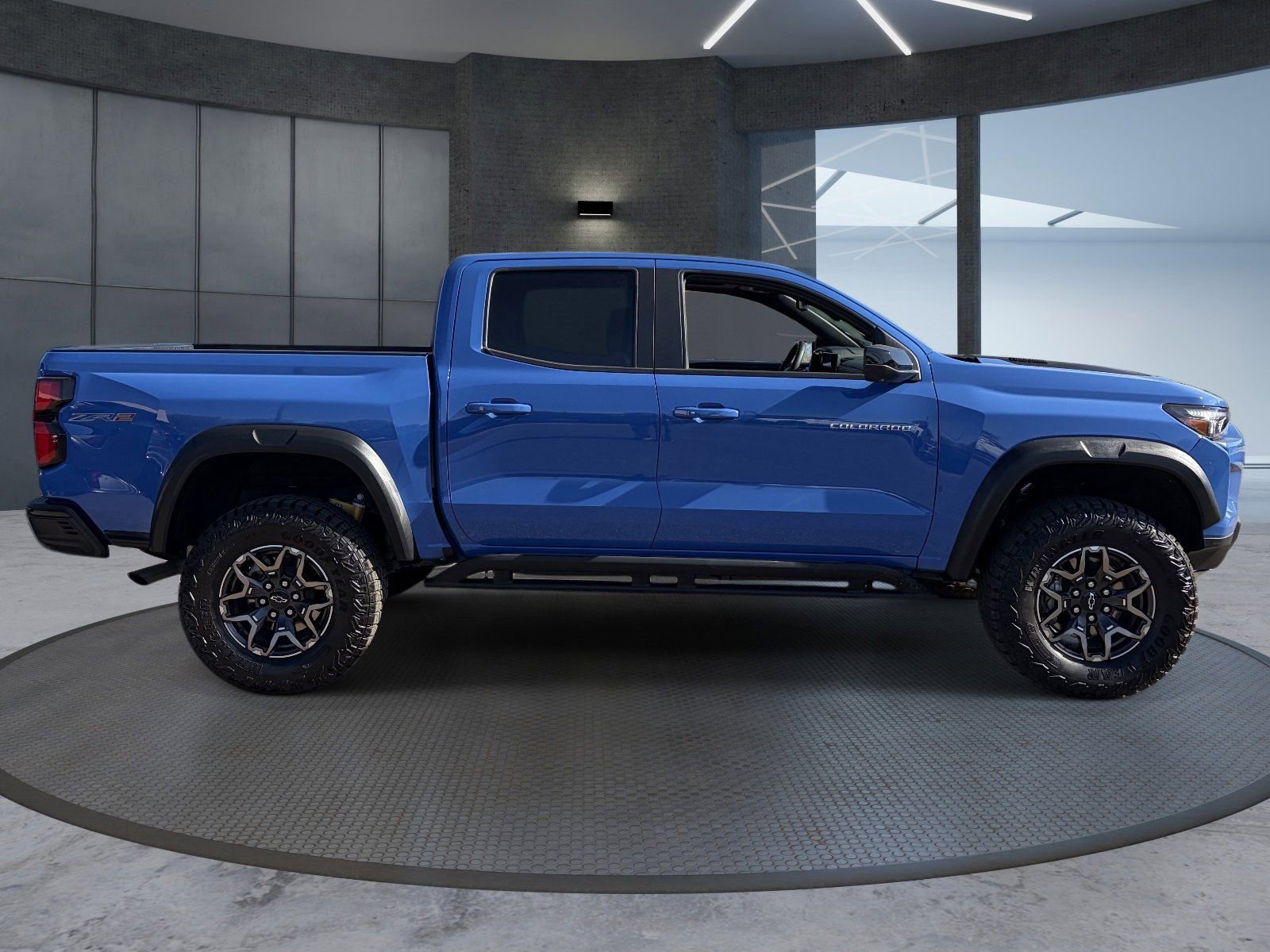 2025 Chevrolet Colorado ZR2 - Photo 7