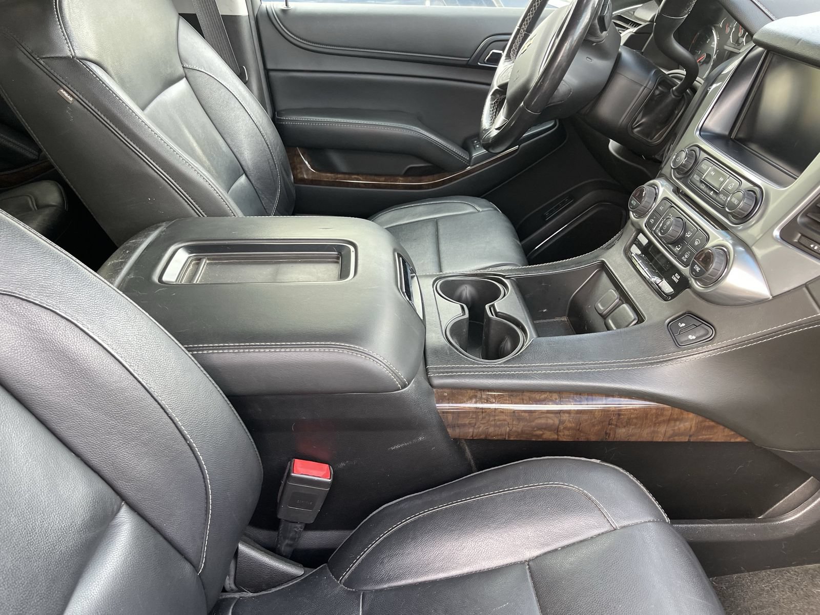 2018 Chevrolet Tahoe LT - Photo 6