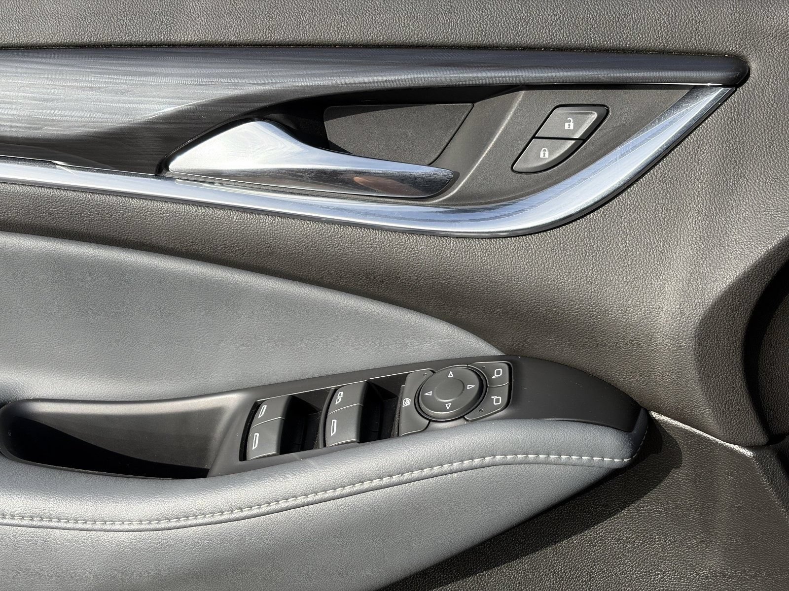 2023 Buick Enclave Essence - Photo 23