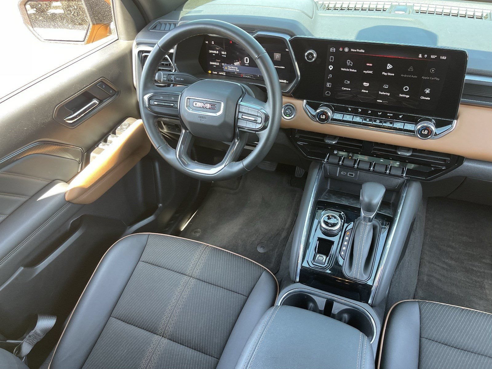 2025 GMC Canyon AT4 - Photo 15