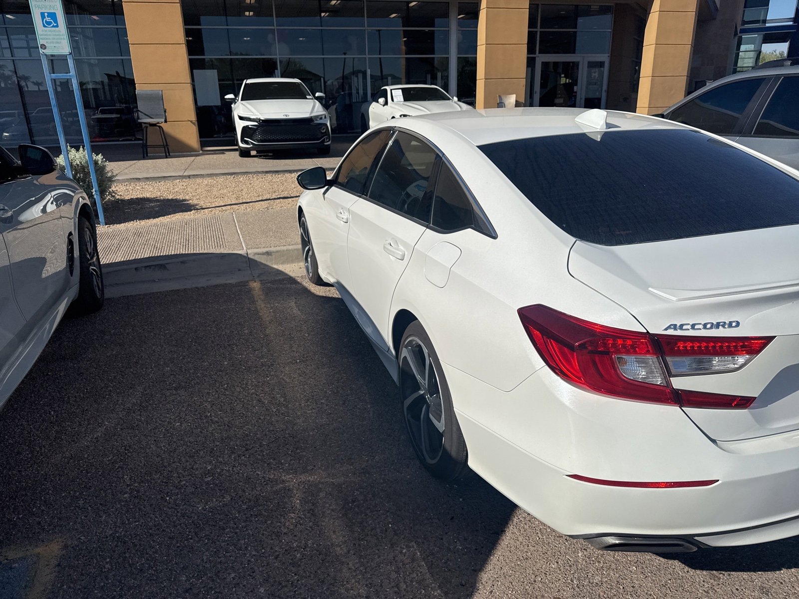 2020 Honda Accord Sport photo 3