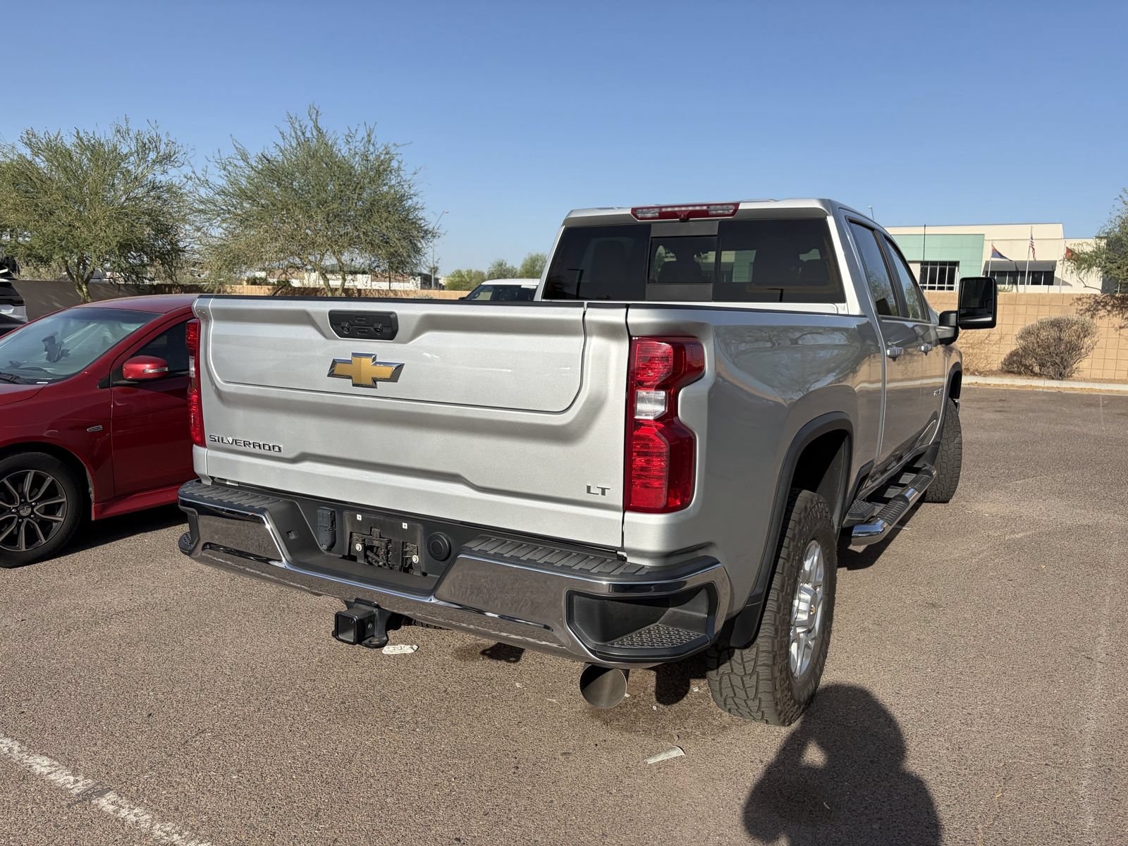 View vehicle photo 3