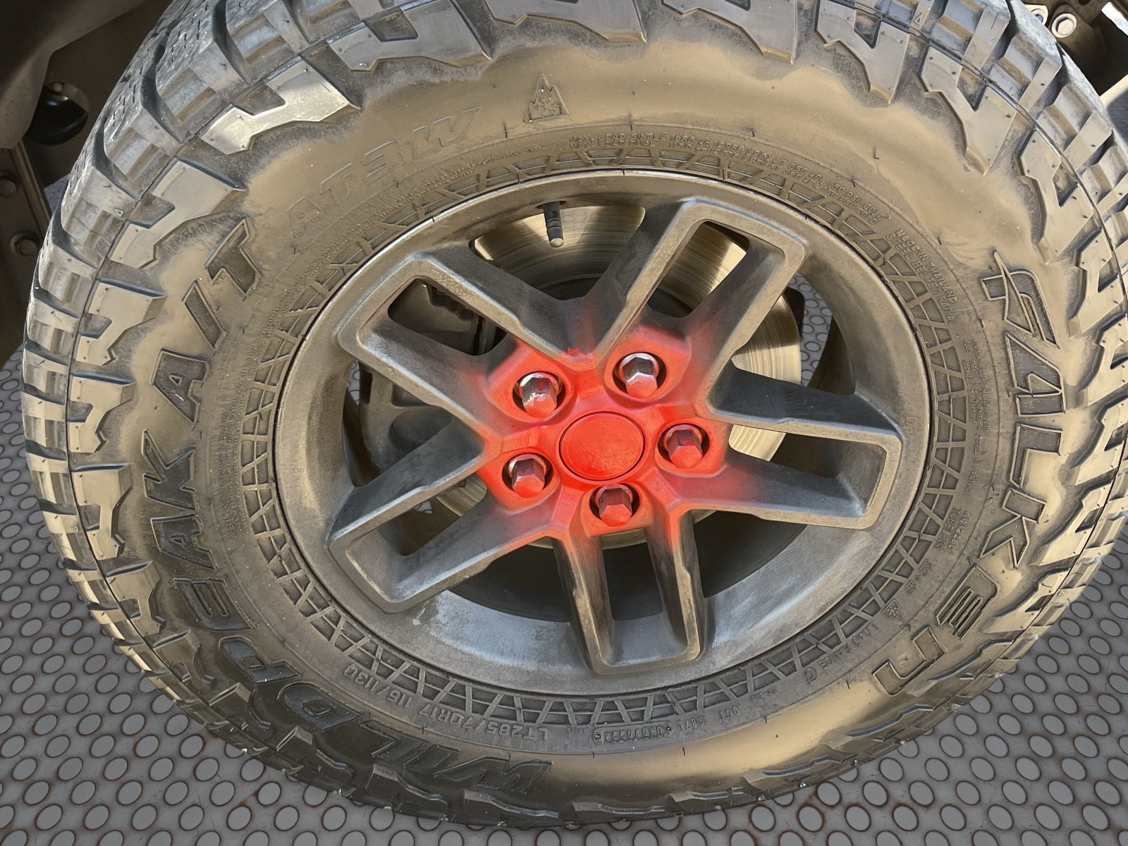 2025 Jeep Gladiator Mojave - Photo 10