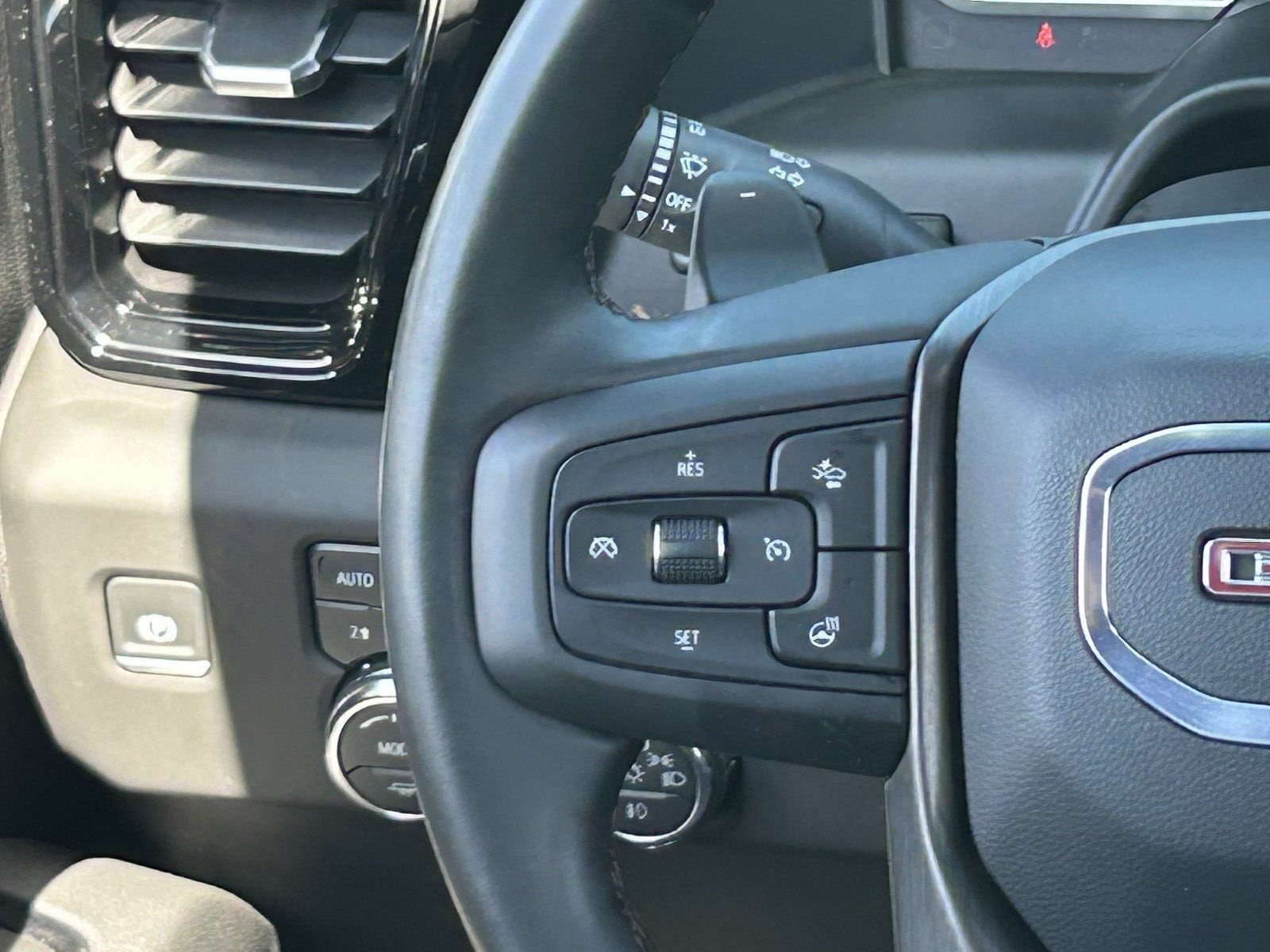 2025 GMC Sierra 1500 AT4 - Photo 21