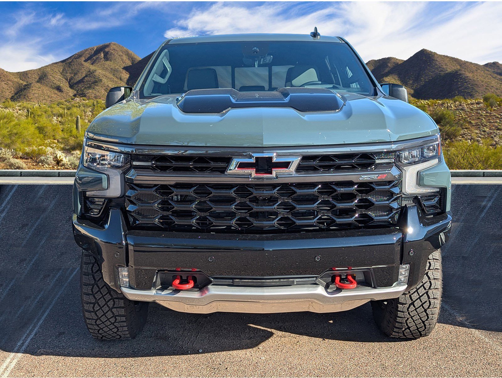 2025 Chevrolet Silverado 1500 ZR2 photo 2