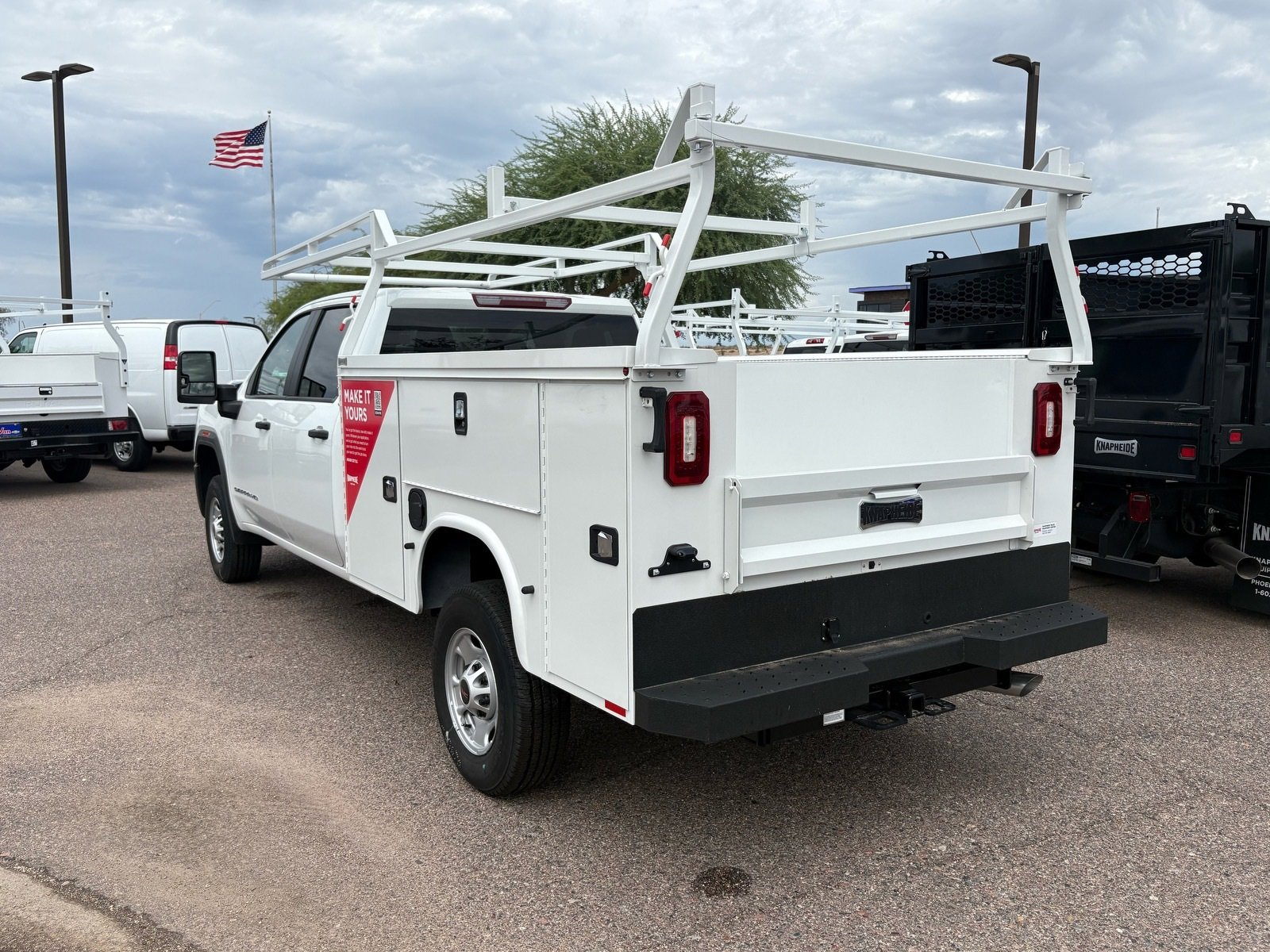 2025 Gmc Sierra 2500 HD Pro photo 2