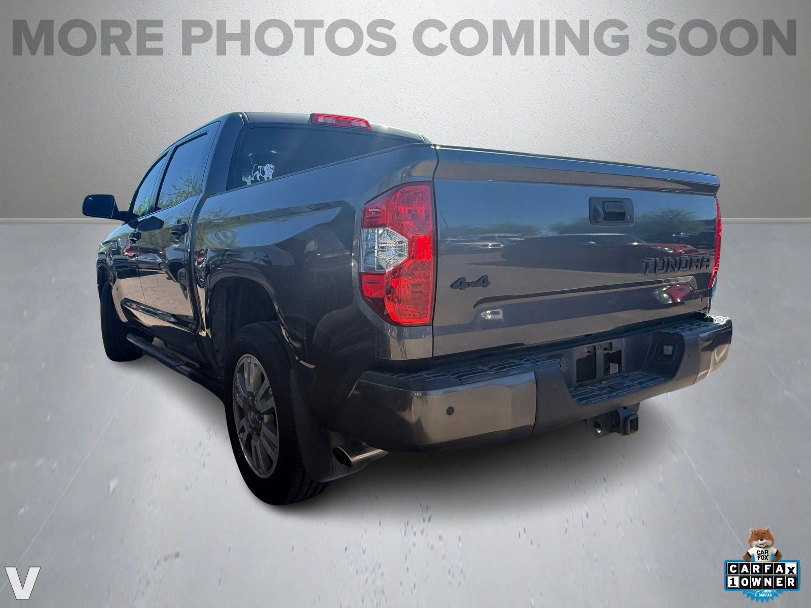 2017 Toyota Tundra Platinum photo 2