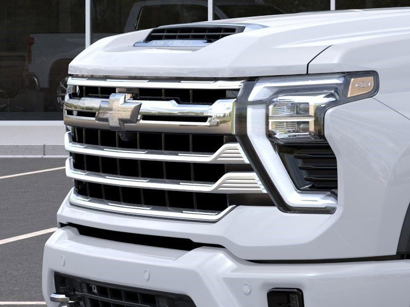 New 2026 Summit White Chevrolet High Country image 13