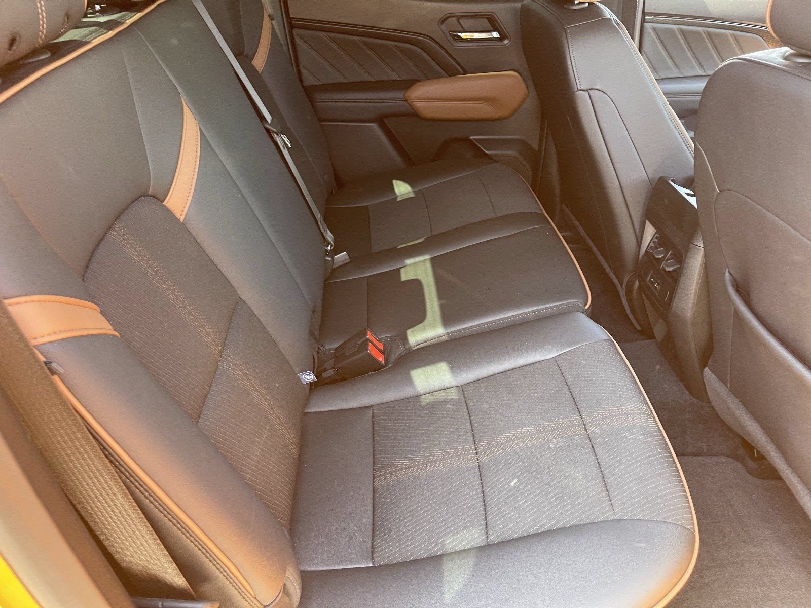 2025 GMC Canyon AT4 - Photo 14
