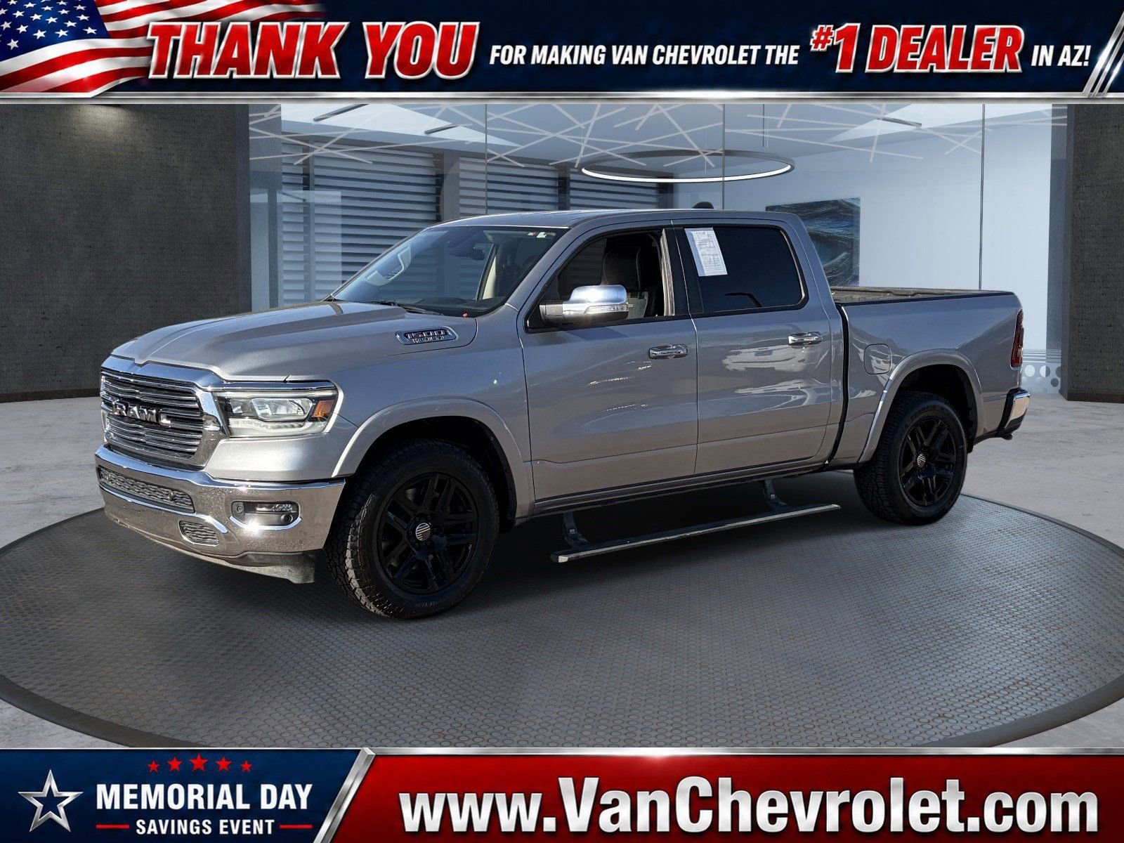 2022 RAM 1500 Laramie 4x4 Crew Cab 5'7's photo