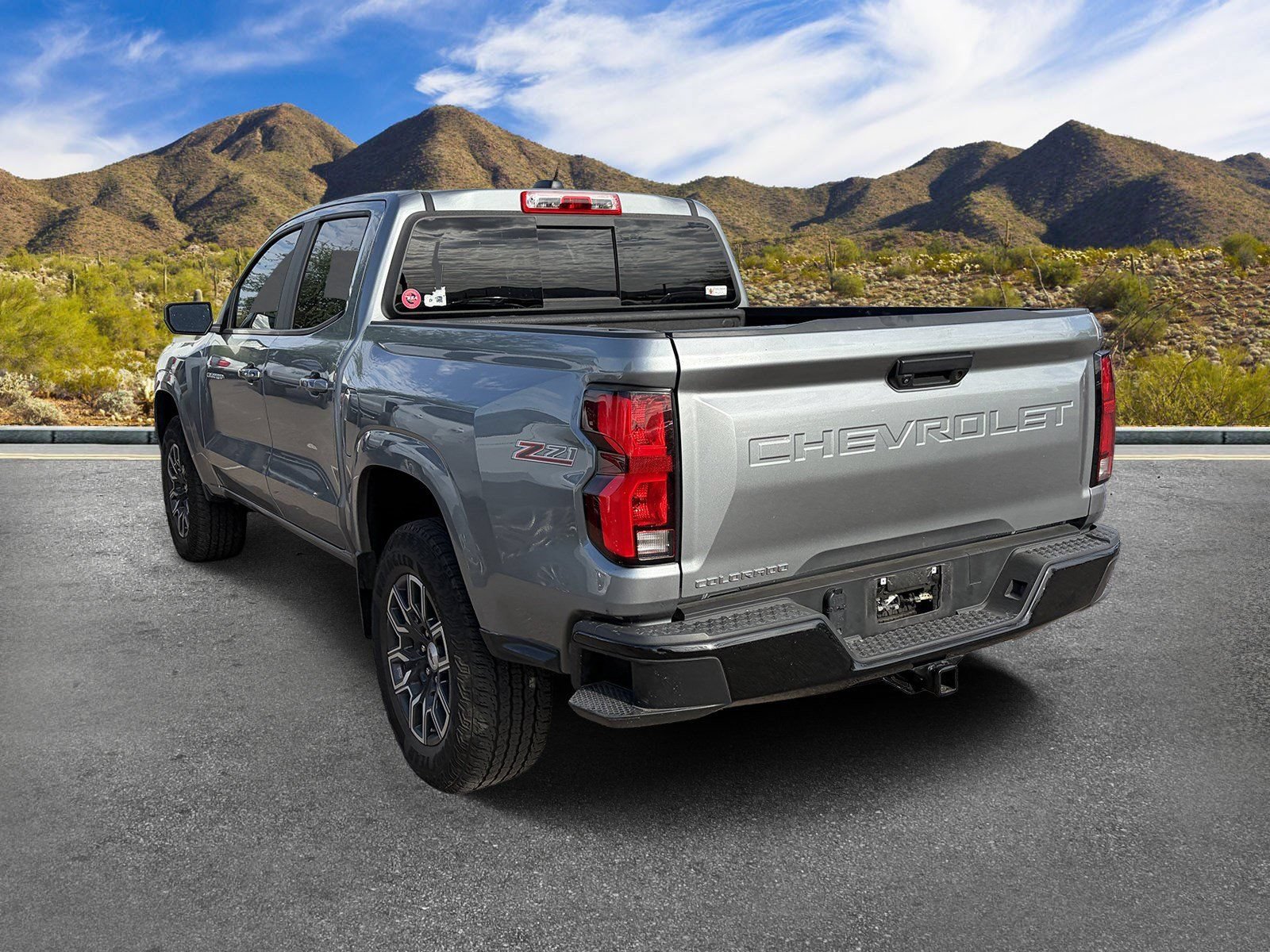 2023 Chevrolet Colorado Z71 - Photo 5