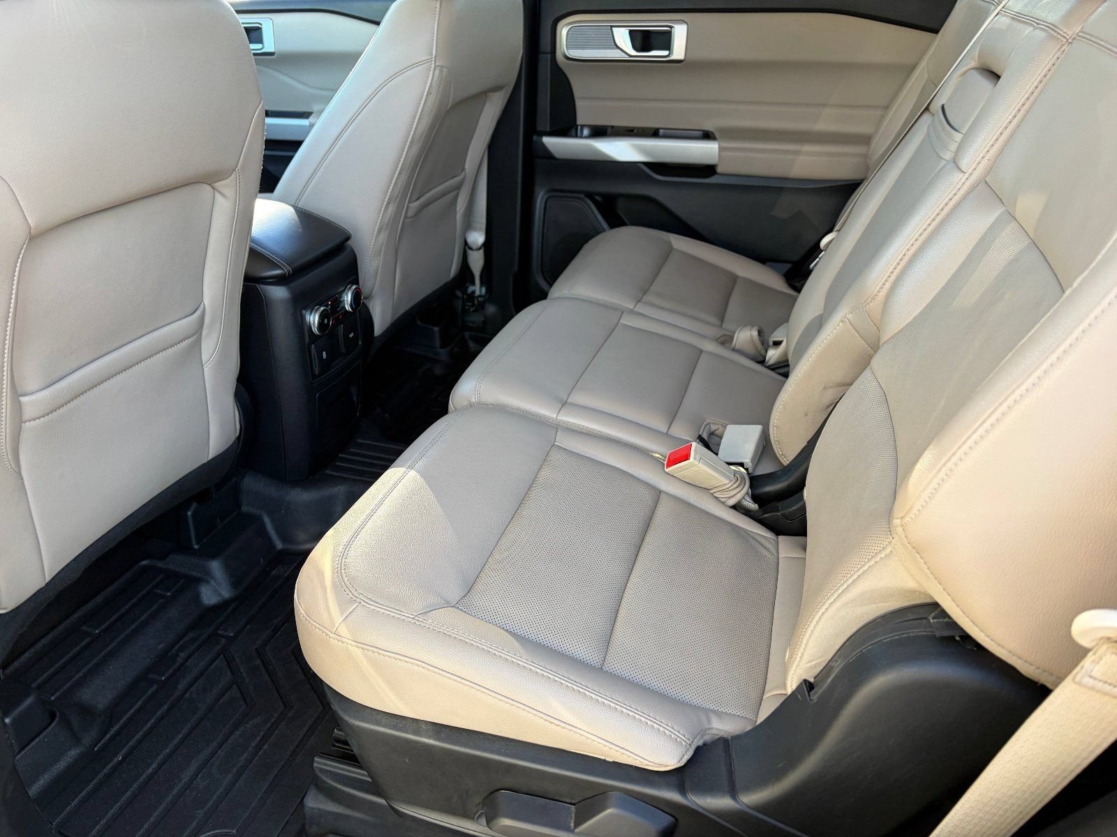 2024 Ford Explorer Limited - Photo 18