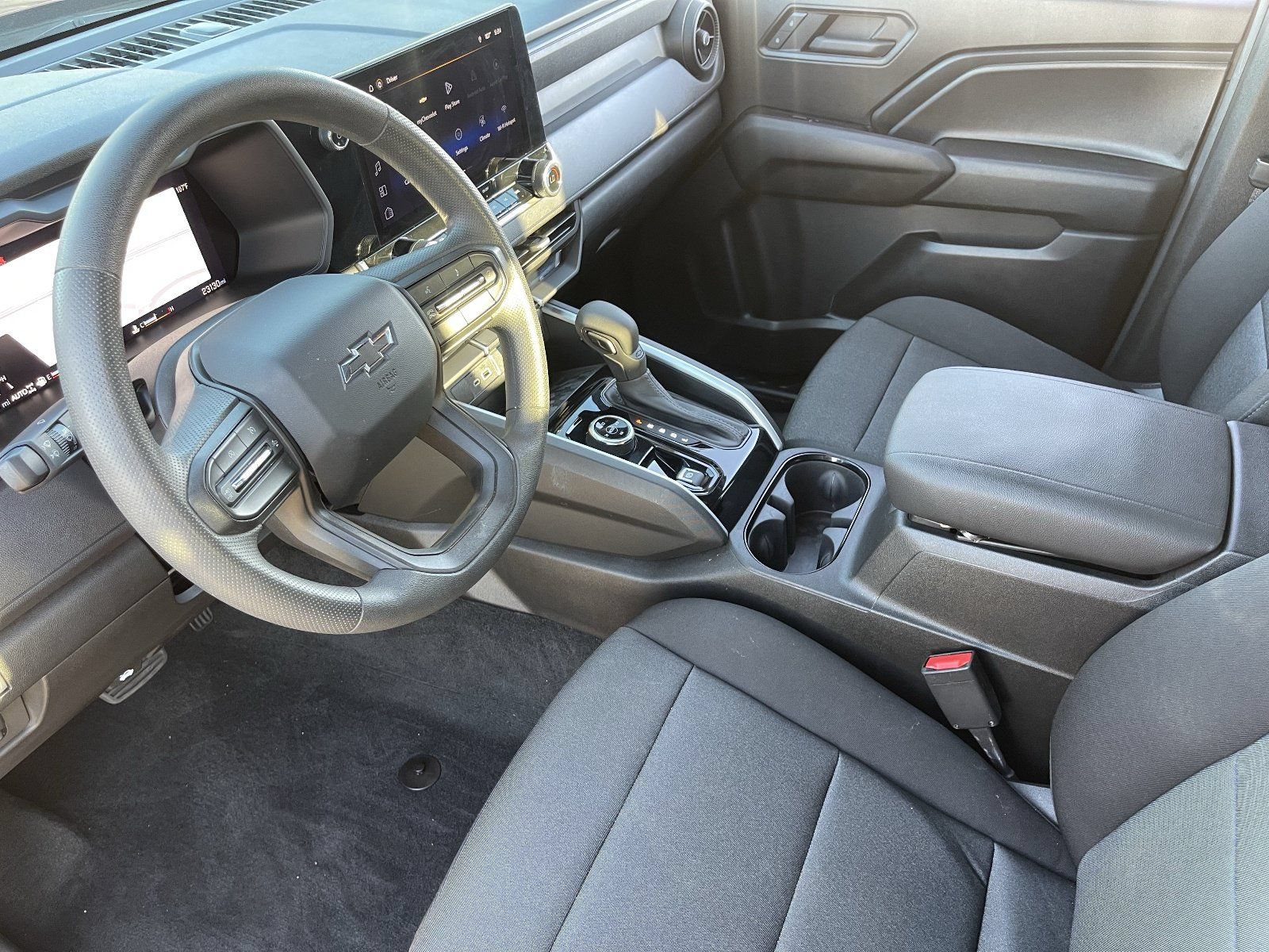 2026 Chevrolet Colorado Trail Boss - Photo 18