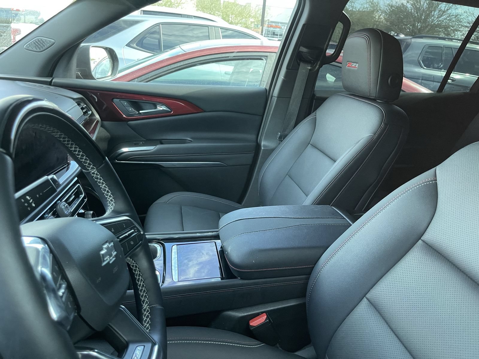 2025 Chevrolet Traverse Z71 - Photo 11