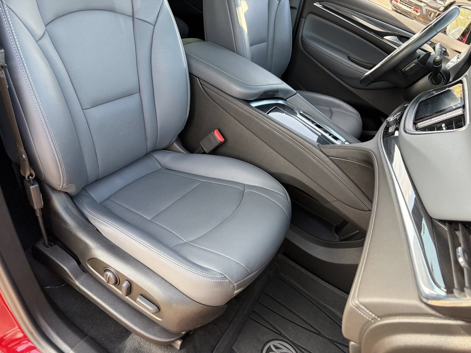 2023 Buick Enclave Essence - Photo 11