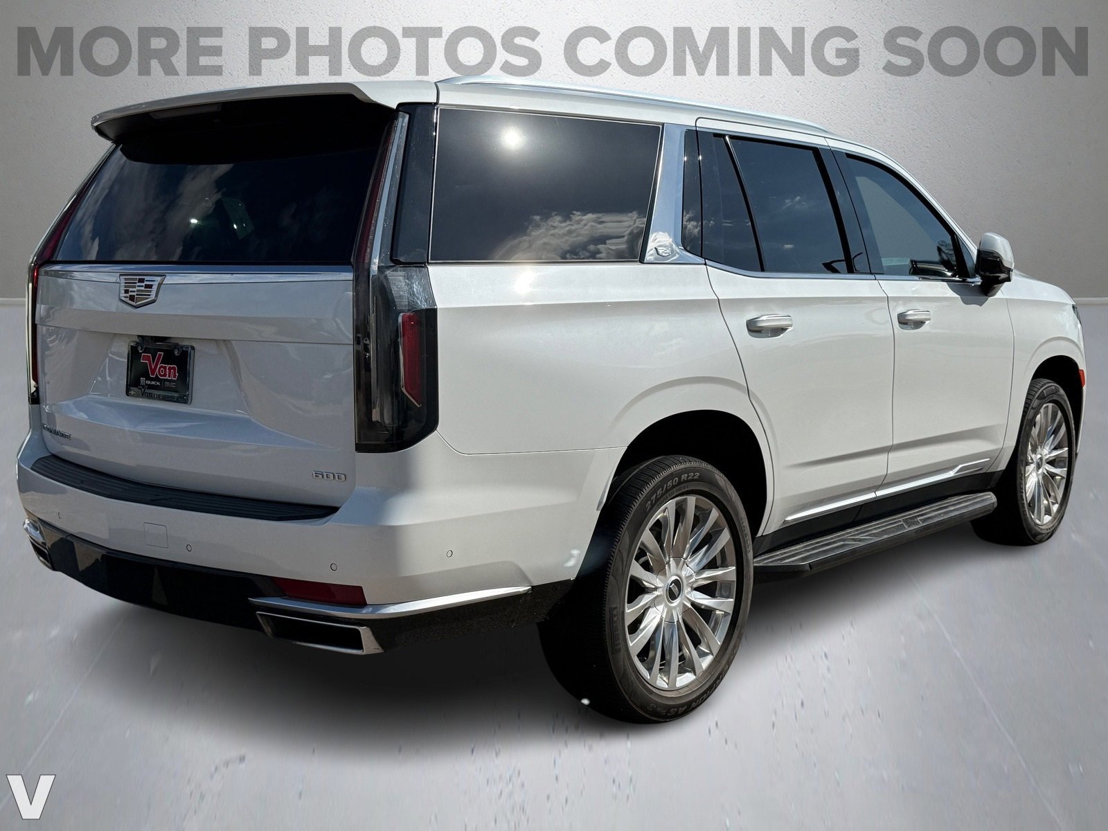 2021 Cadillac Escalade Premium Luxury photo 2