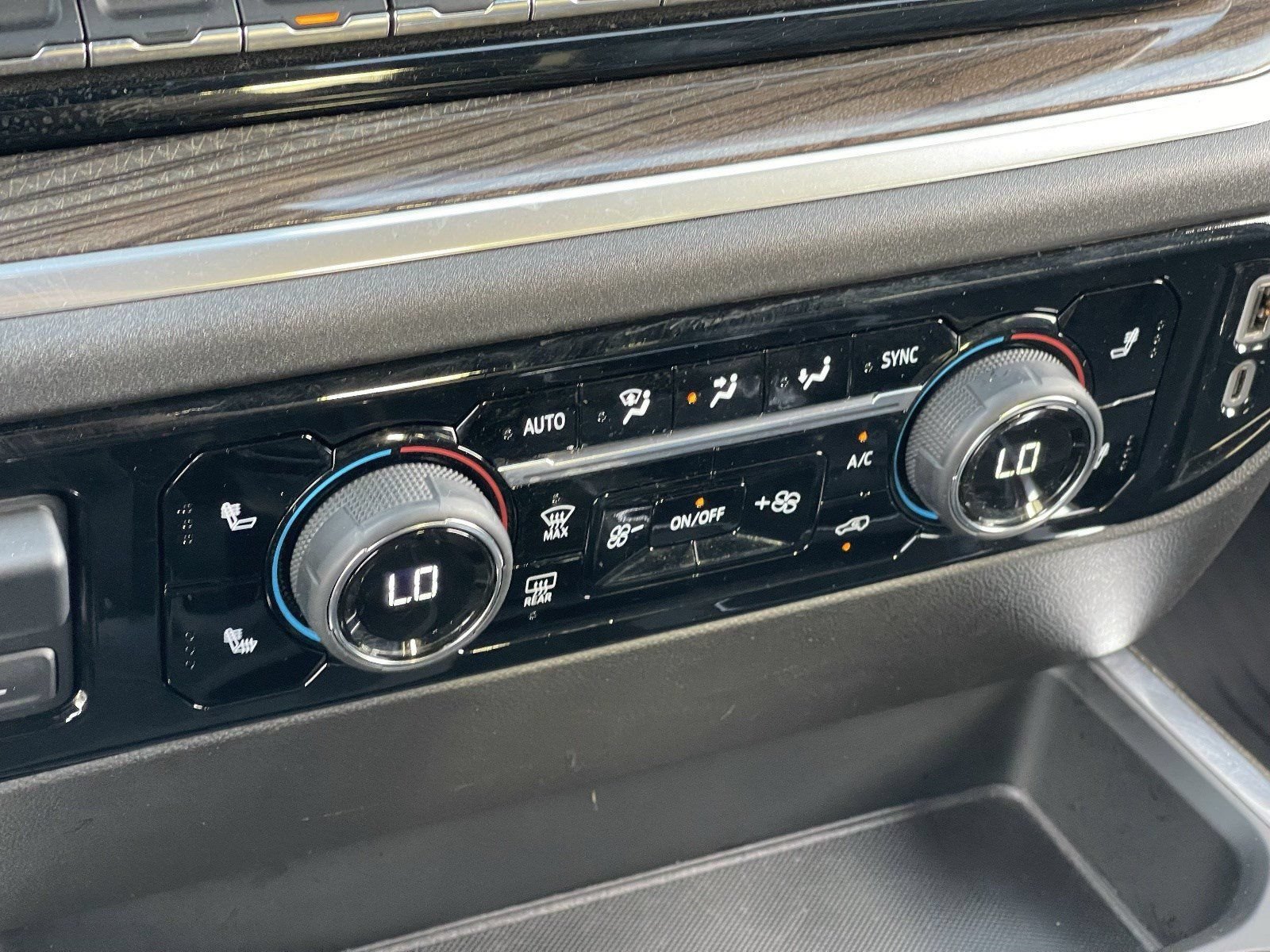 2024 Chevrolet Silverado 1500 RST - Photo 27