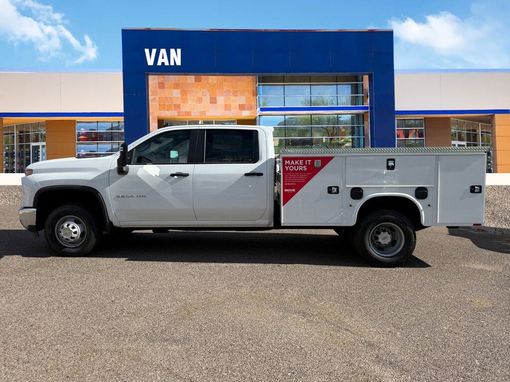 New 2024 Chevrolet Silverado 3500 HD Chassis Cab Work Truck Truck Crew Cab