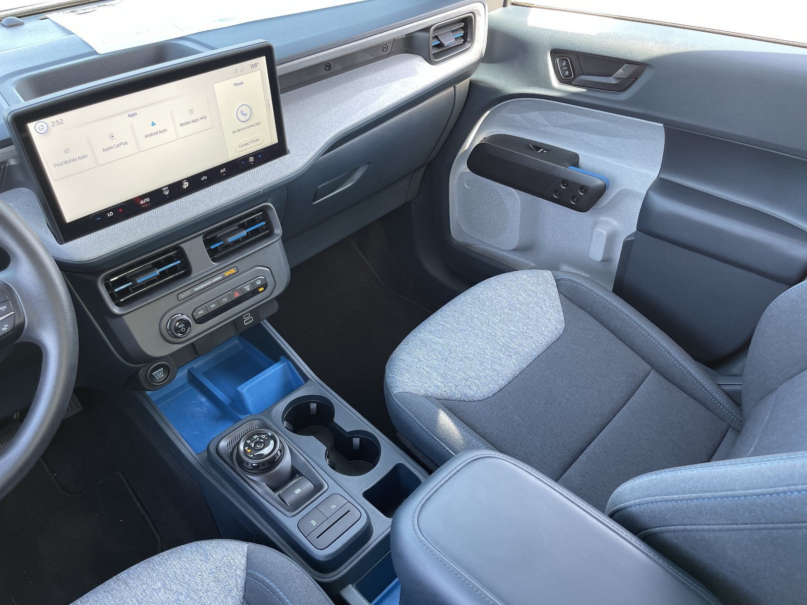 2025 Ford Maverick XLT - Photo 17