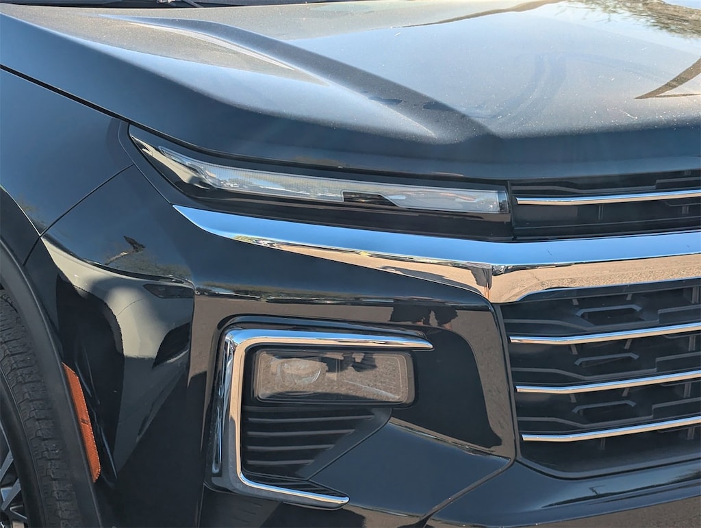 Used 2024 Chevrolet Traverse LT SUV