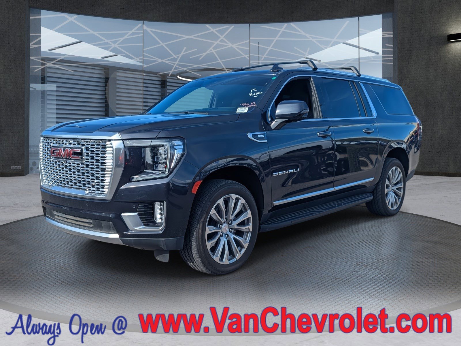 2024 GMC Yukon XL Denali's photo