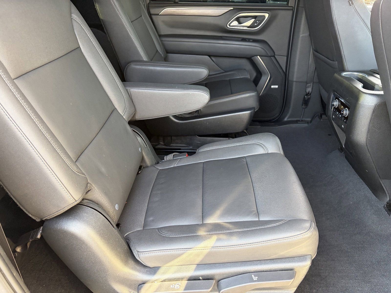 2023 Chevrolet Suburban Z71 - Photo 14