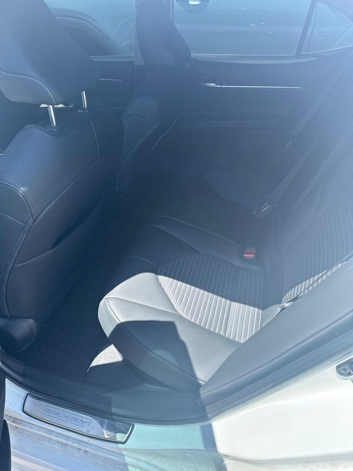 2023 Toyota Camry SE - Photo 6