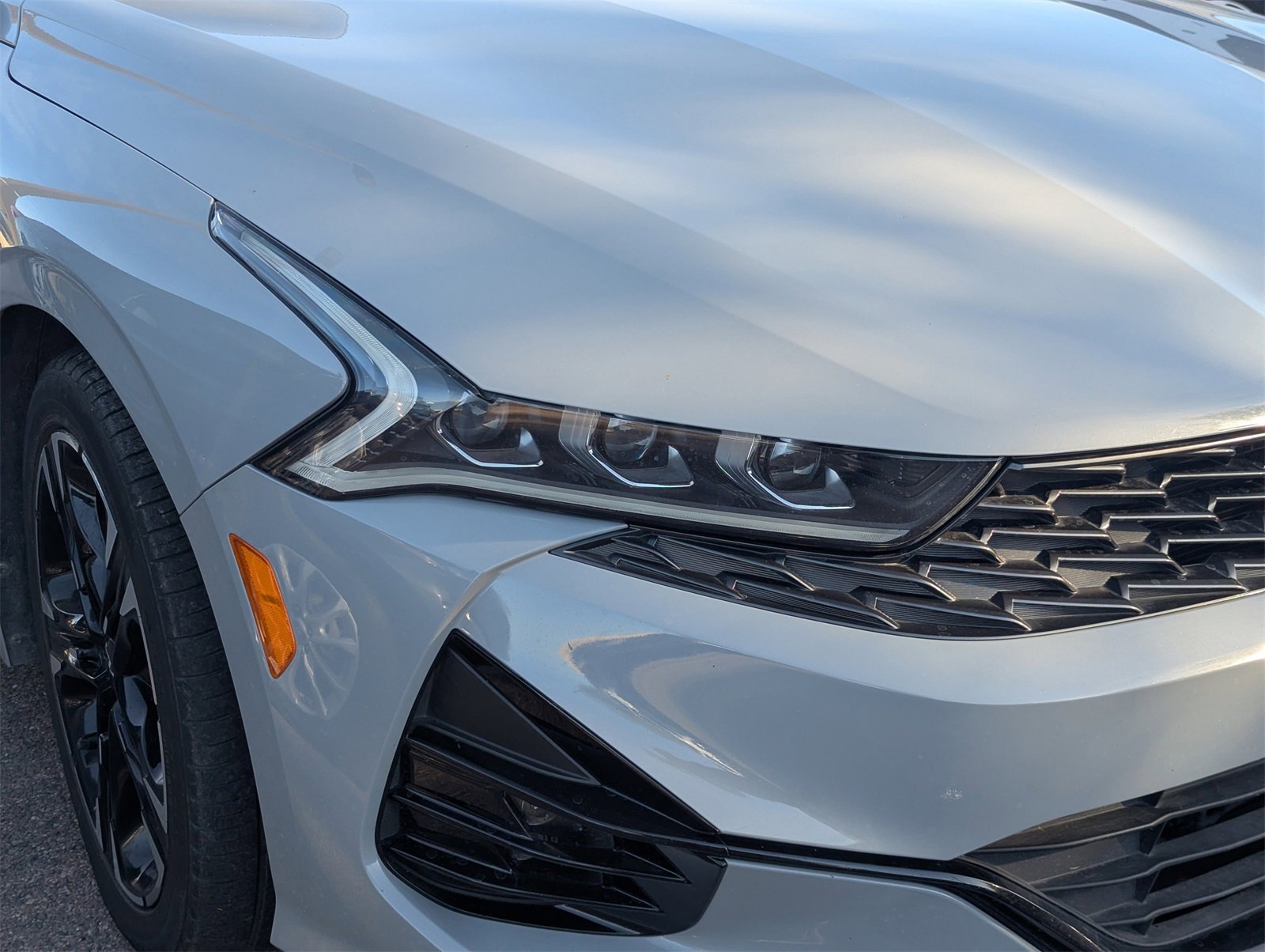 2022 Kia K5 GT-Line photo 3