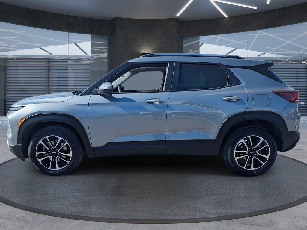 Used 2024 Chevrolet Trailblazer LT SUV